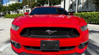 Ford Mustang GT Premium  – 413 €