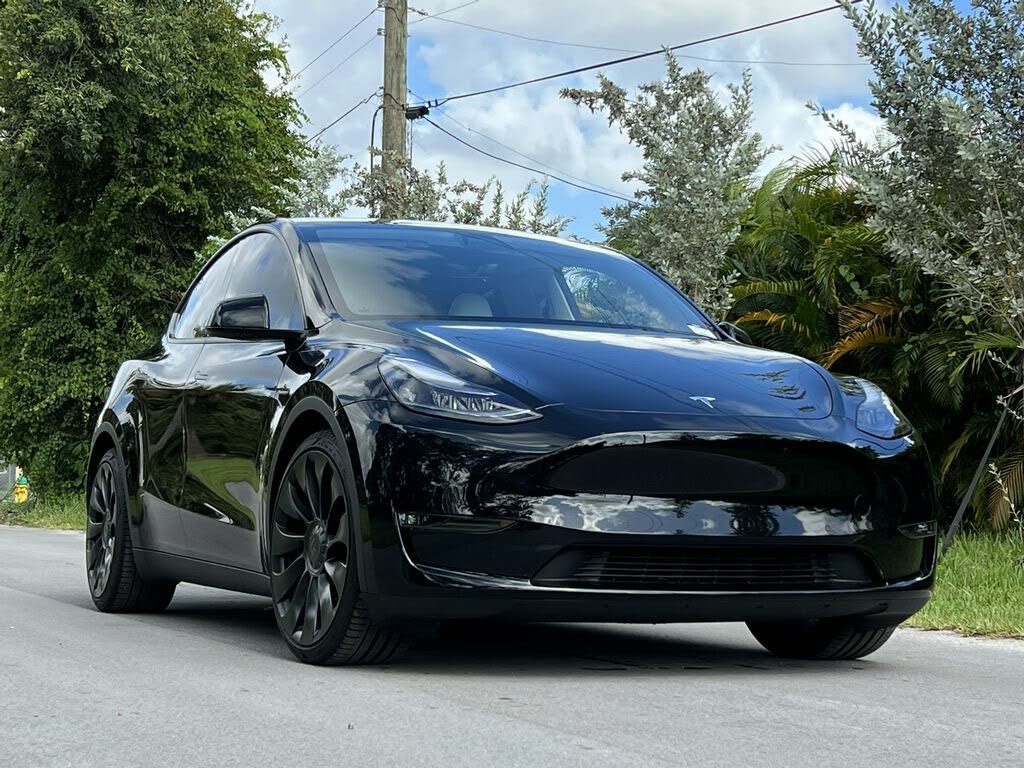 2022 Tesla Model Y Perfor. AWD -535 €