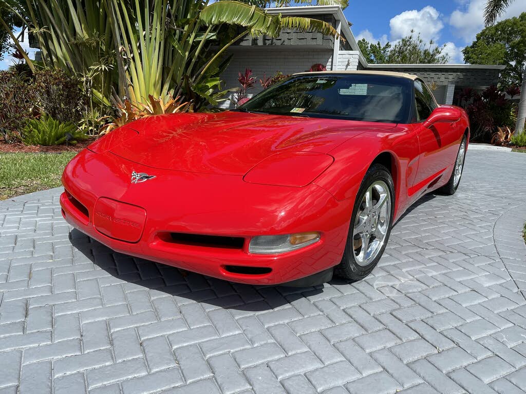 Corvette Convertible RWD – 450 €